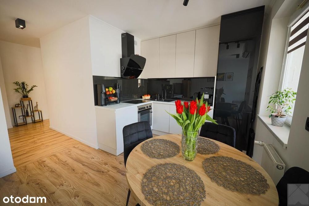 Ładne mieszkanie z wyposażeniem w zadbanym bloku