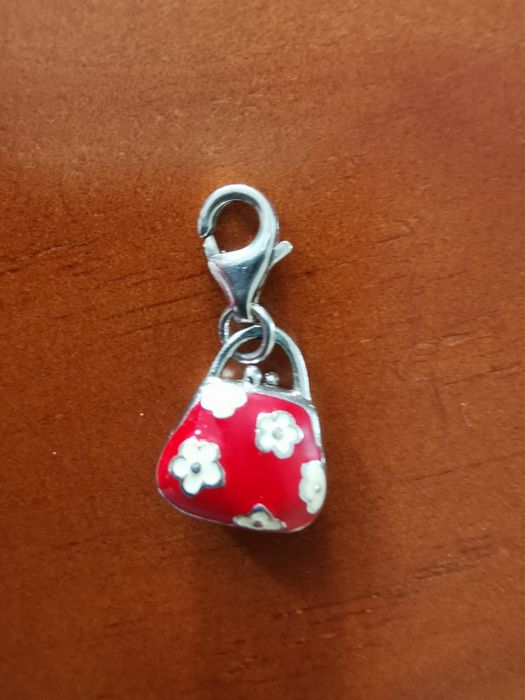 Pulseira em prata e berloques