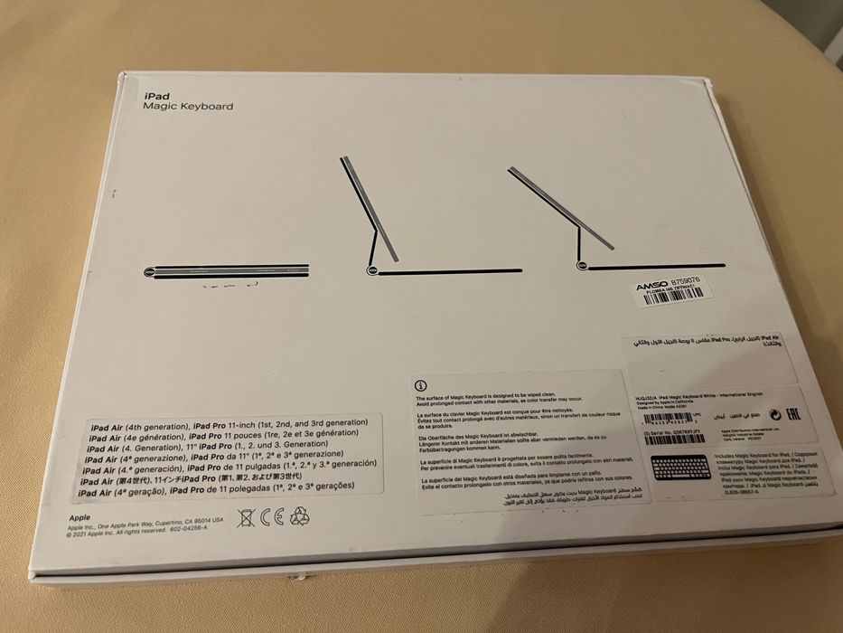 iPad Magic Keyboard 11