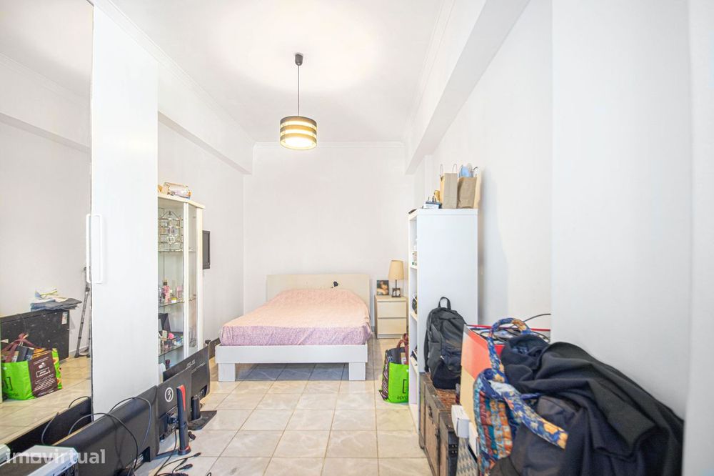 Apartamento T4 - Algés