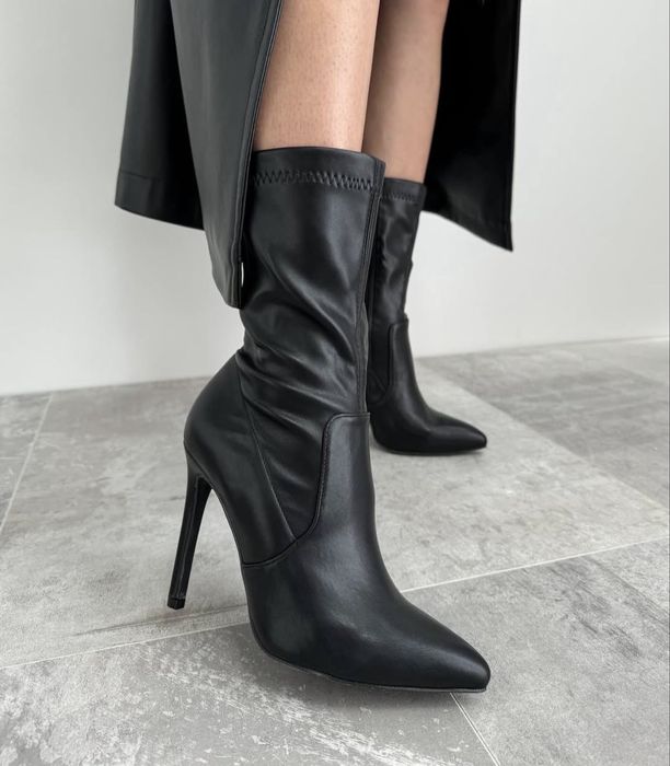 Ботильйони на шпильці в ідеальному  стані