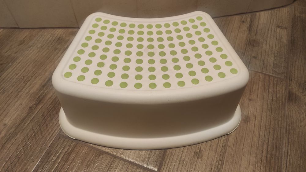 Podnóżek do toalety, schodek podest Ikea