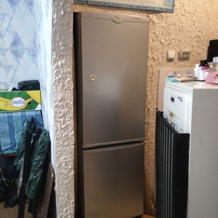 Холодільник Whirlpool