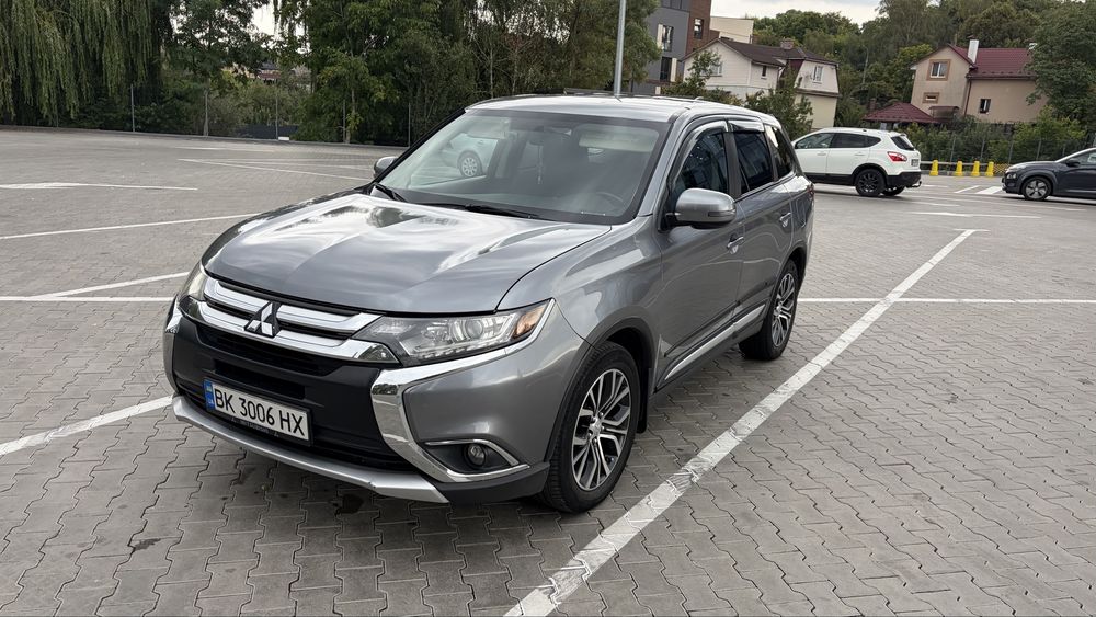 Mitsubishi Outlander III 2017 2,4 газ/бензин