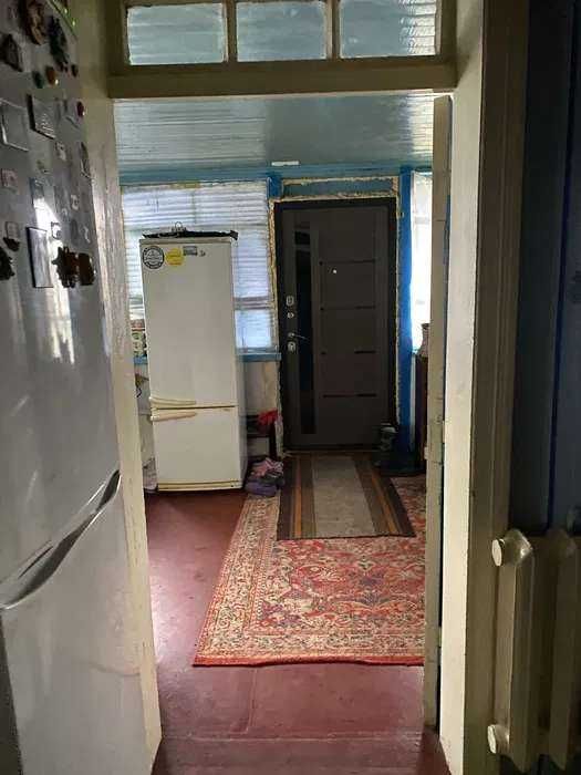 Житловий будинок з усіма комунікаціями в центрі Козина, газ