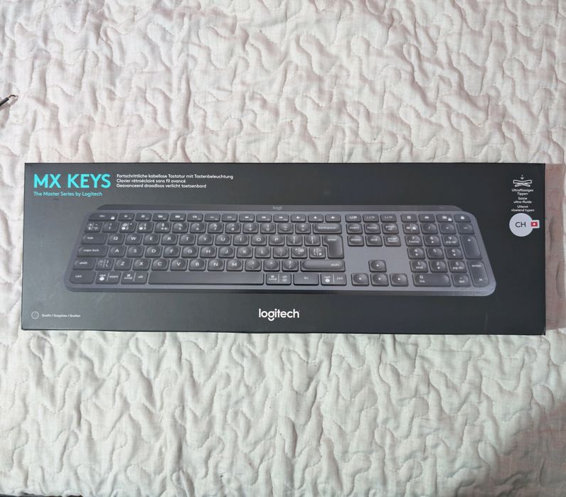 Logitech MX Keys — Novo, selado na caixa | Layout Suíço (CH)