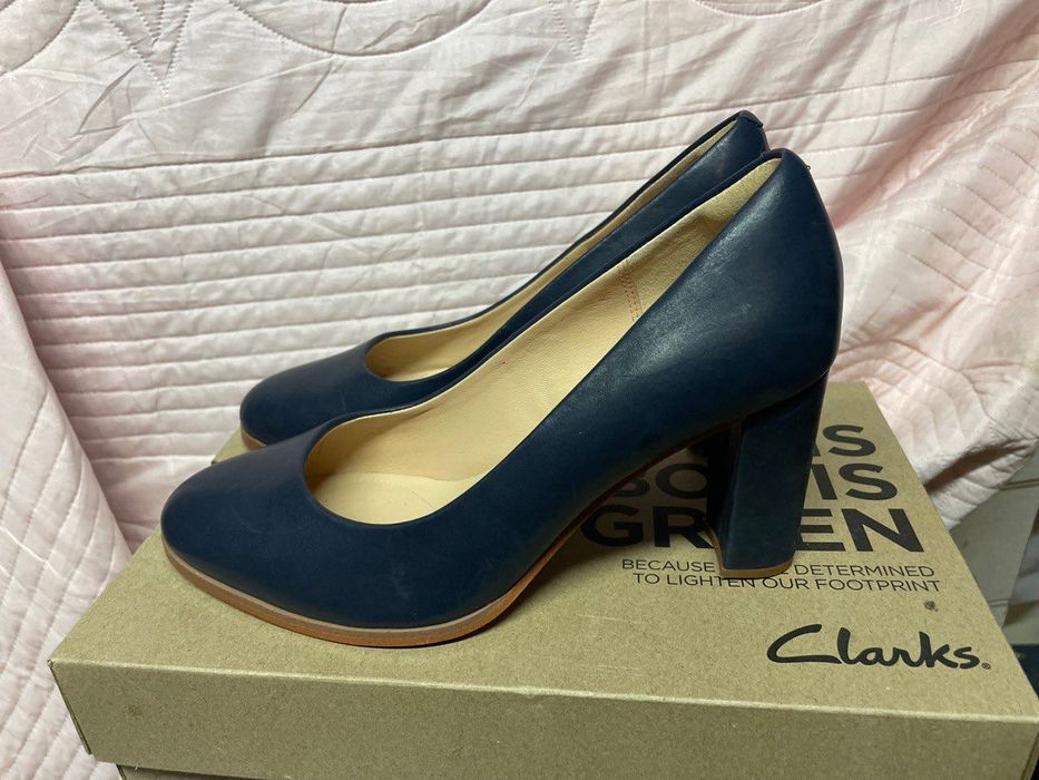 Туфлі Clarks нові