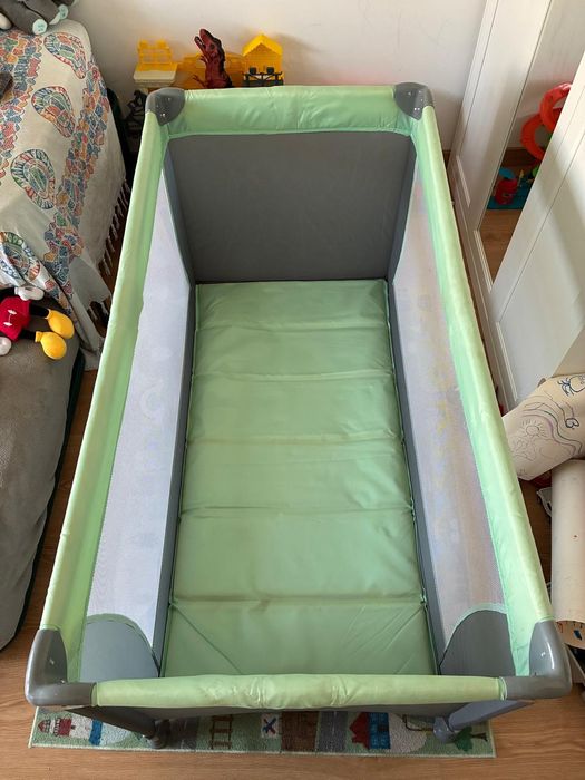 Cama de bebé para viagem