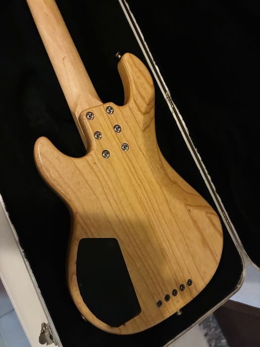 Baixo G&L L-1505 (USA)