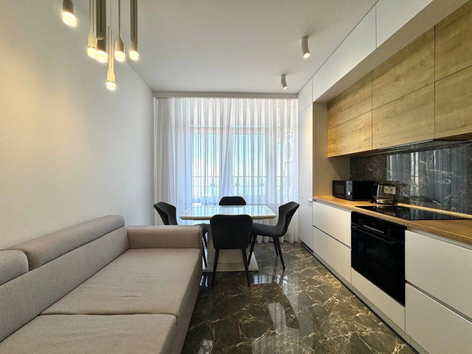 Без комиссии!44 жемчужина.Каманина 16.2 спальни.Терраса.