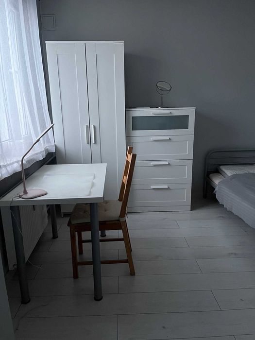 Komfortowy pokój jednoosobowy w centrum na Łazarzu przy Parku Wilsona