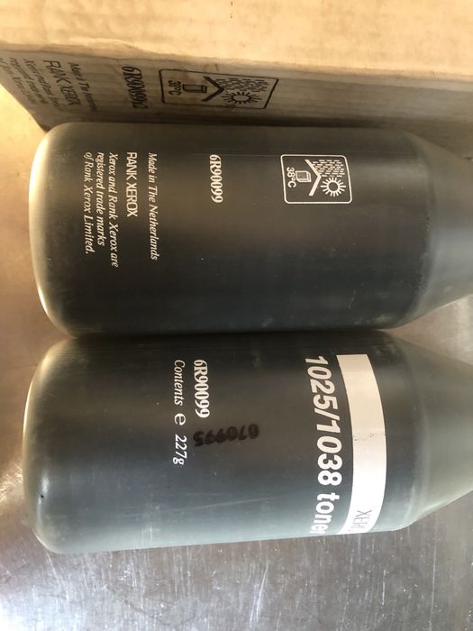 Тонер Xerox старих запасів