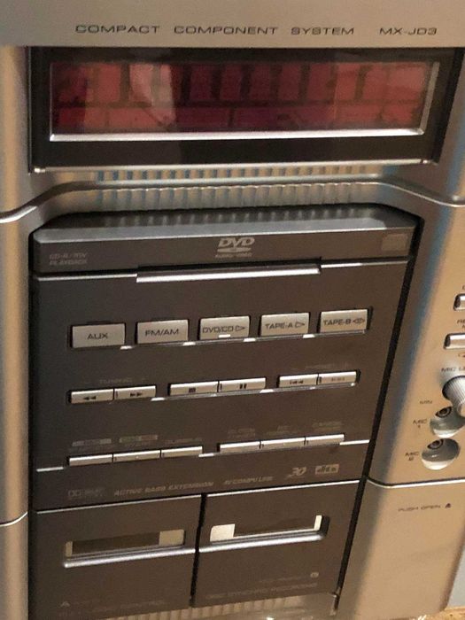 Музикальний центр JVC dvd cassette receiver model CA-MXJD3 робочий