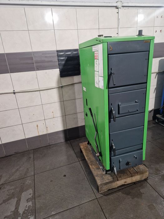 Piec kocioł SAS 20 kw na drewno I wegiel klasy 5