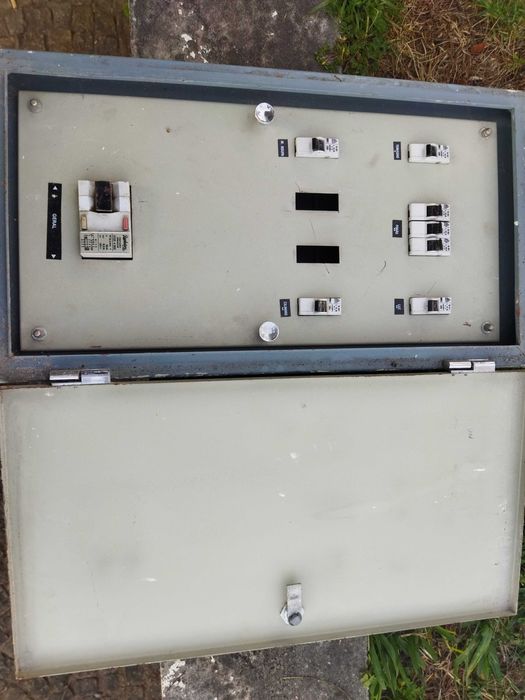 Quadros Elétricos Antigos Vintage