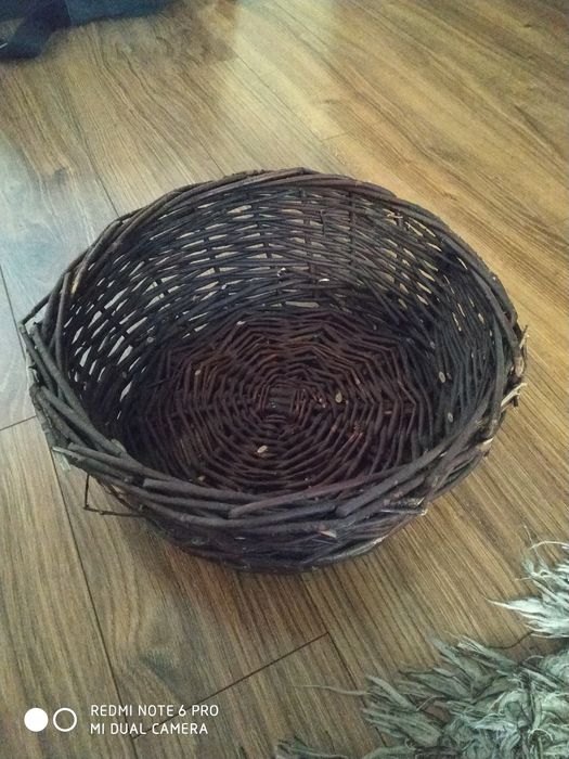 Koszyczek wiklinowy