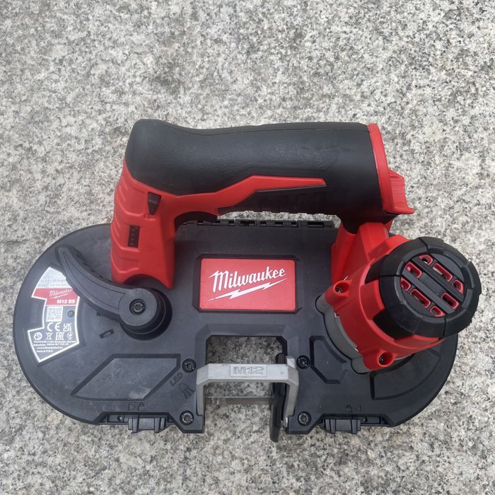 Pilarka taśmowa milwaukee M12 BS Nowa akumulatorowa