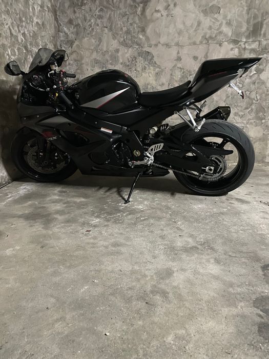 Suzuki GSXR 1000 K6