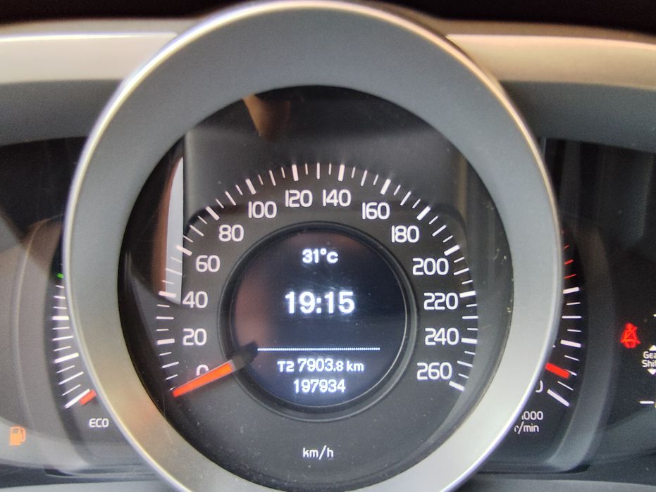 Volvo V40 2.0 D2 Kinetic (120 cv) – 2016 – Nacional – Excelente Estado