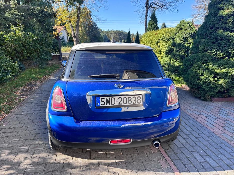 Mini Cooper 1.6 benzyna