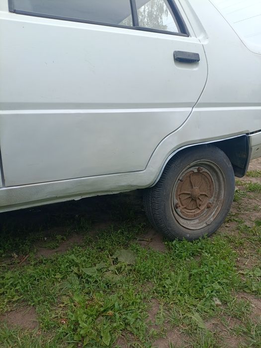Заз Славута таврія