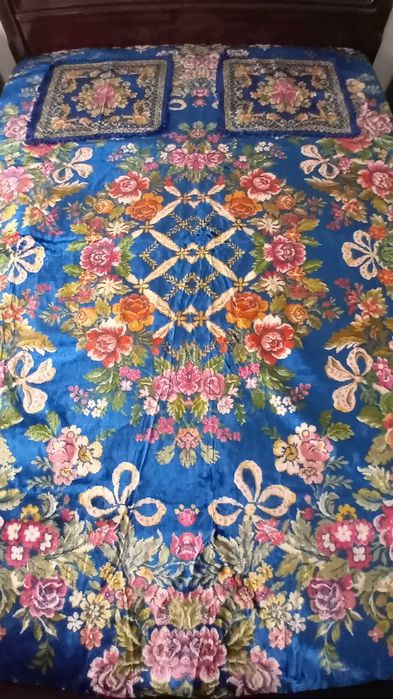 Colchas decorativas antigas