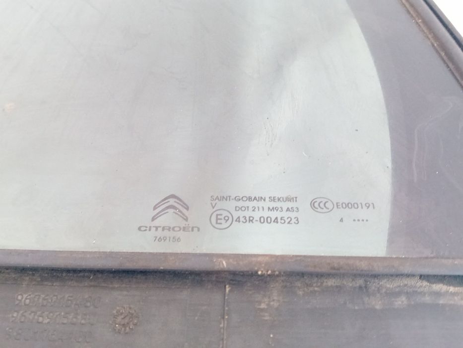 Vidro triangular da porta trás esquerdo CITROËN C4 Grand Picasso II (D