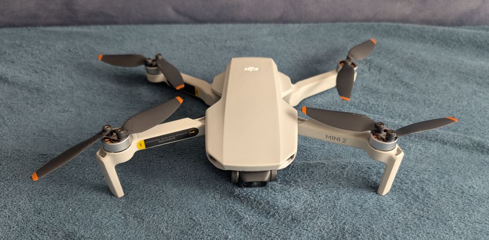 DJI Mini 2 More Combo + gratis osłony