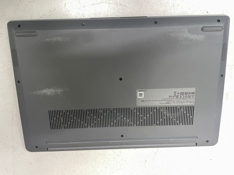 Ноутбук Lenovo IdeaPad 3 на запчасти