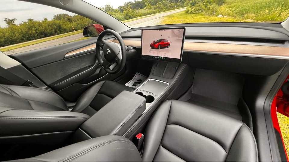 Tesla Model 3 2023