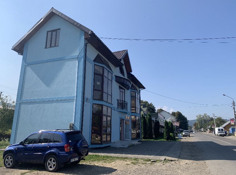 Оренда комерційного приміщення смт. Берегомет центр