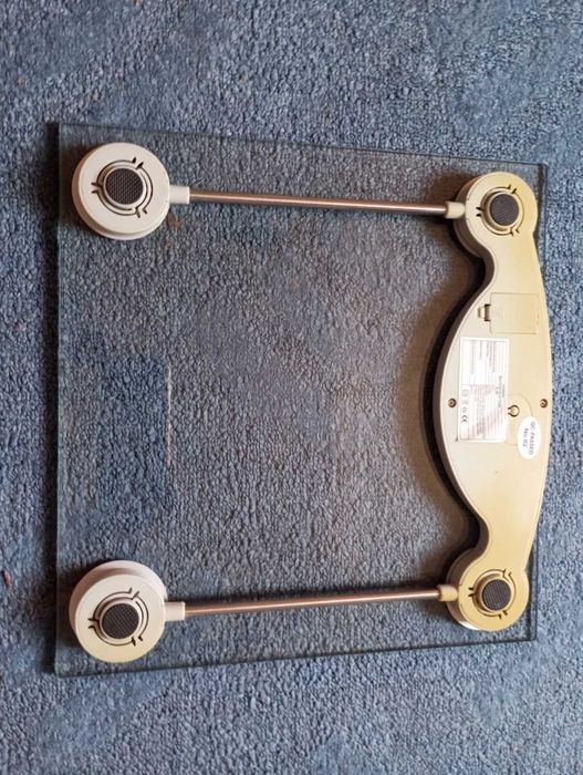 Продам весы напольные