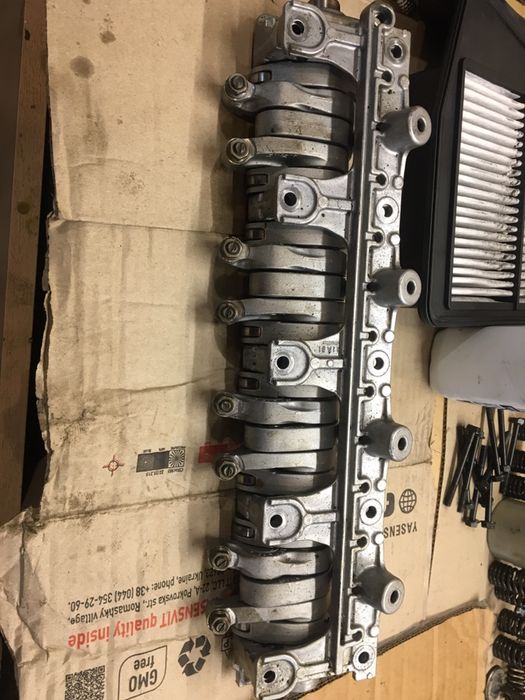 Honda ACCORD 8  2.0 I R20A3 Оси Коромысел и клапана на