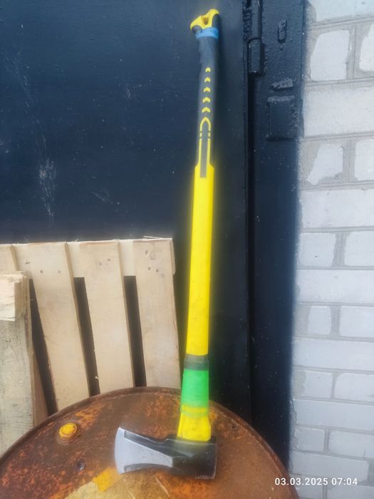 Продам сокиру-колун Mastetool