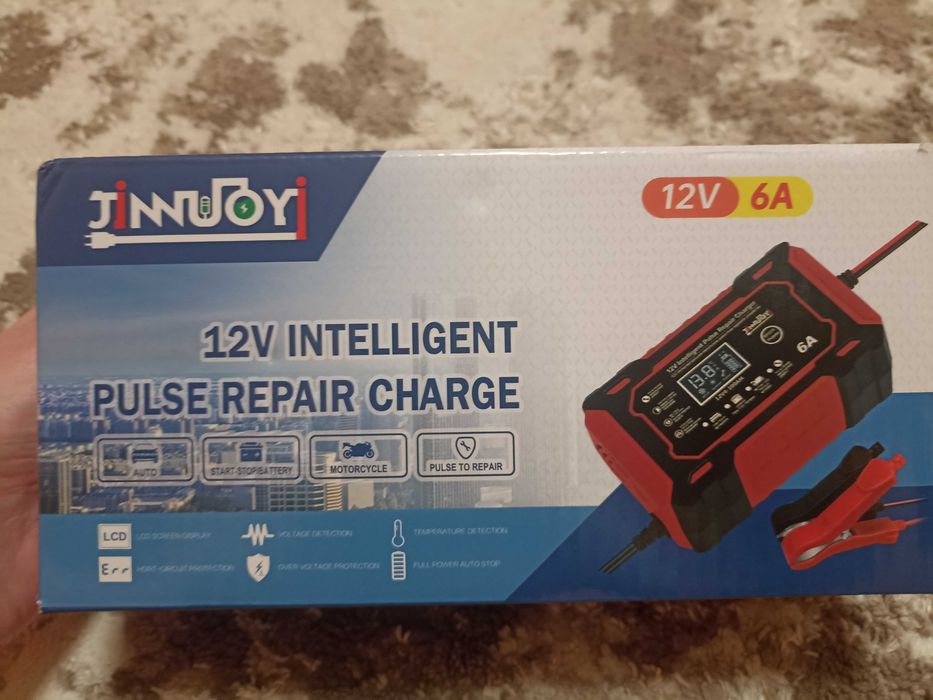 Зарядний пристрій для акумулятора