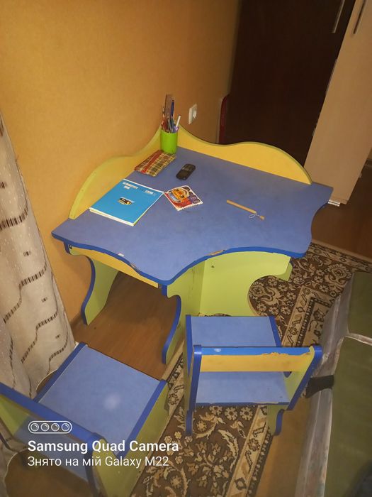 Столик +стільчики