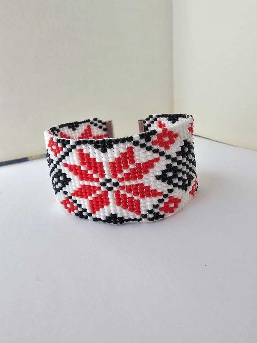 Браслет. Оберіг. Бісер. Ручна робота.