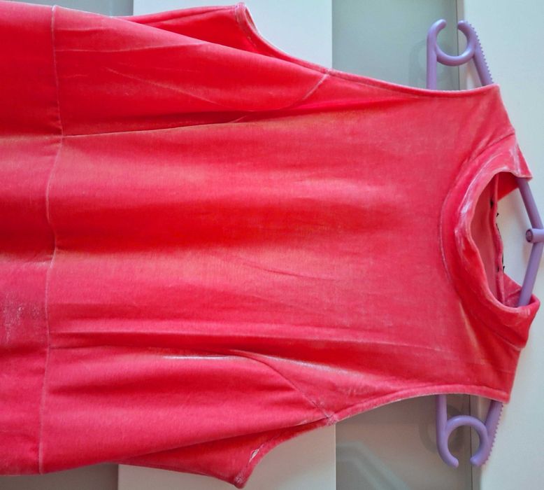 Różowa welurowa sukienka MARVA