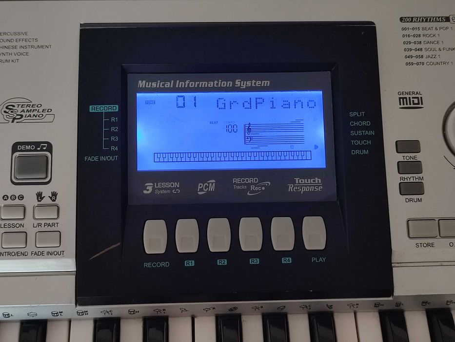 M Keys LP6210C keyboard instrument klawiszowy