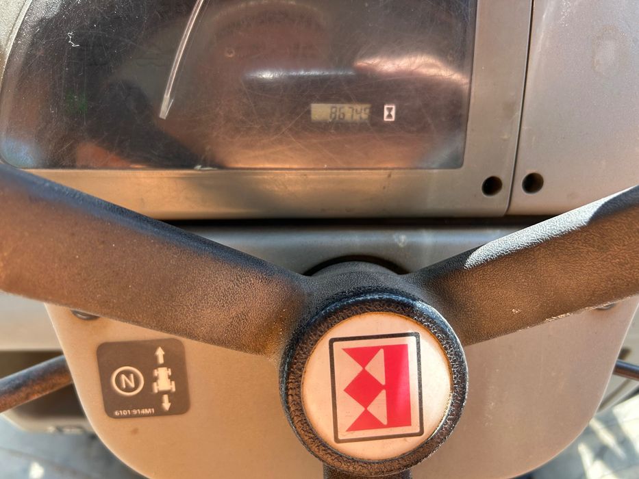 Koparko-ładowarka Terex 860 w dobrym stanie