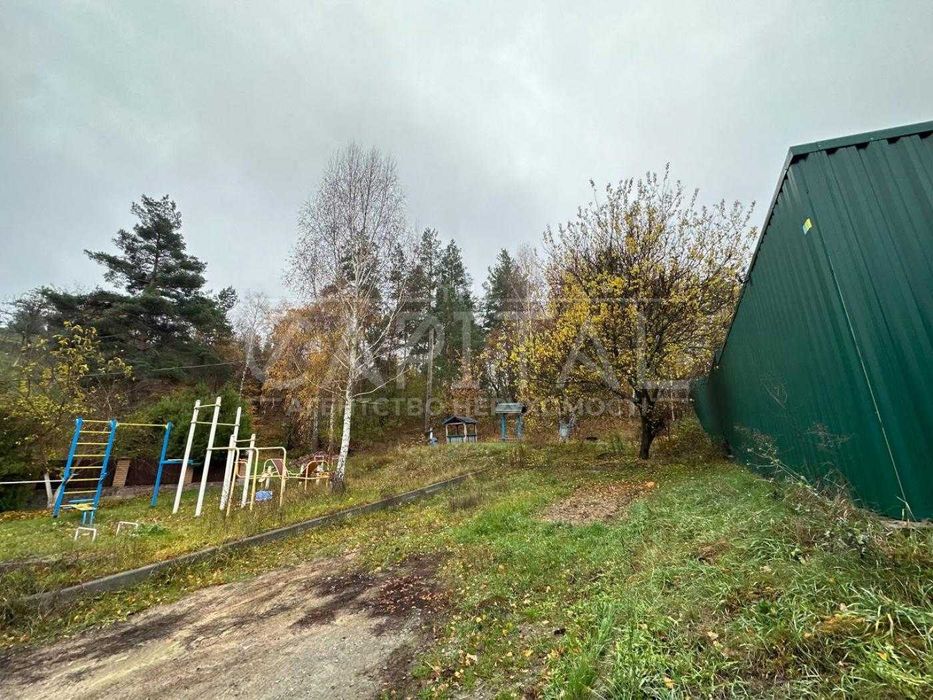 Оренда затишного будинку 300 м² у Лісниках, 30 соток землі