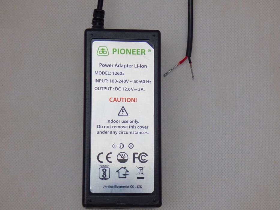 Електрошрот 12.6в 12.6v 3.0A  блок живлення питания Pioneer