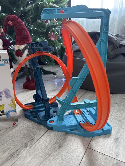 Hot wheels трек
