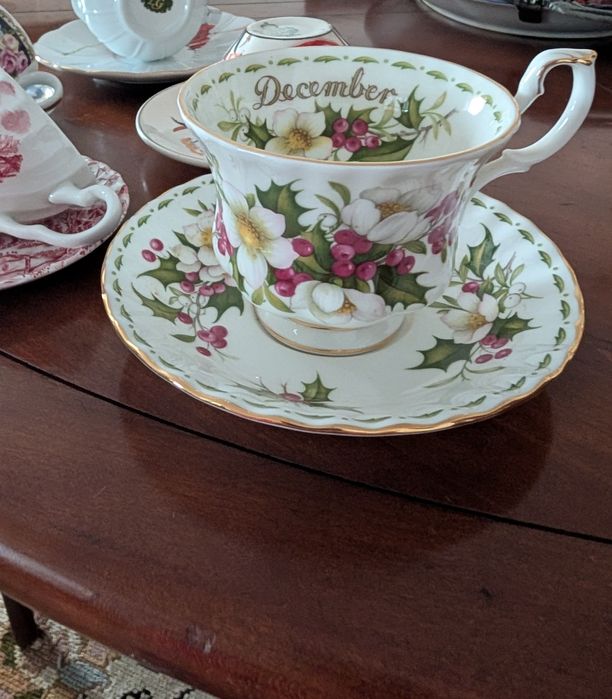 Cinco chávenas de coleção