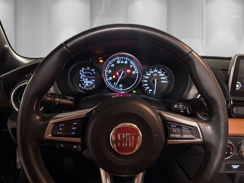 Fiat 124 Spider 1.4 MultiAir Turbo Lusso