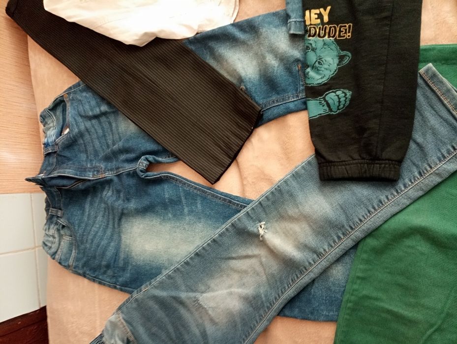 Одяг для хлопчика ,на зріст 128 -138