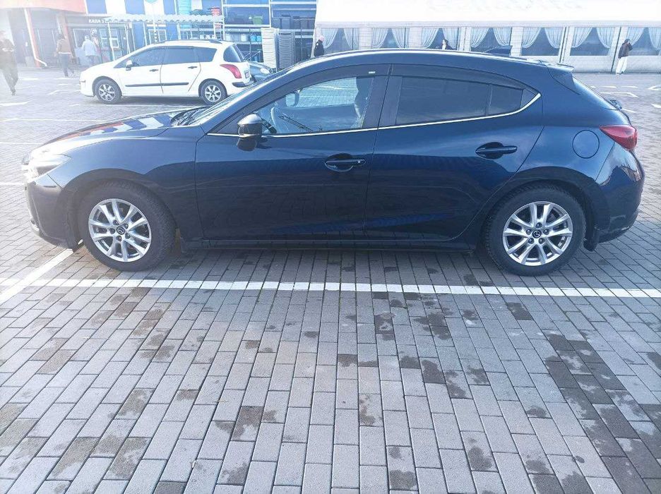 Офіційна Mazda 3,  1.5 бензин (120к.с.), автомат,  пробіг 84 тис км
