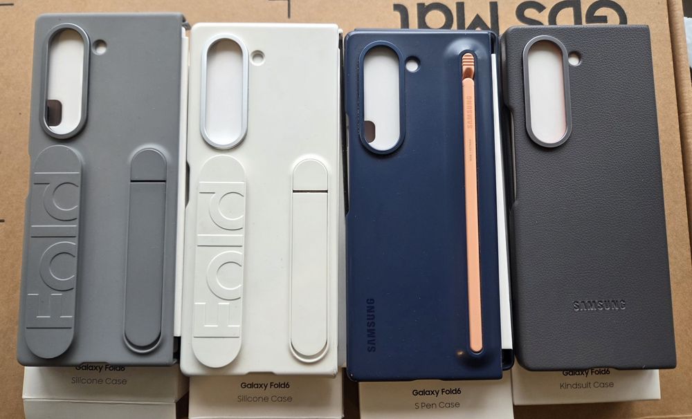 Оригінальні чохли Samsung Fold 6 з дефектом