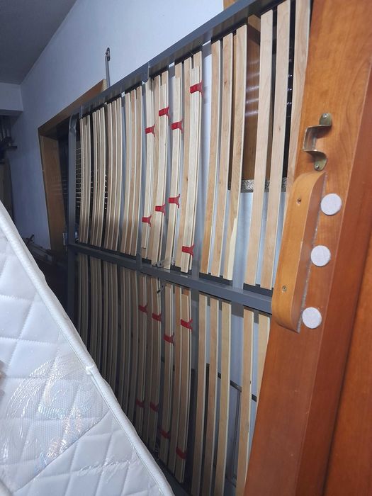 Cama, estrado e colchão