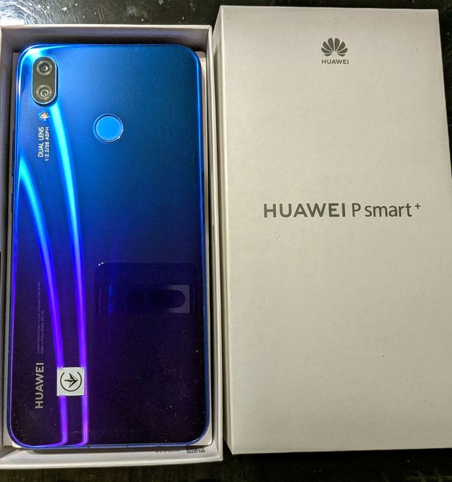 Хуавей P Smart +